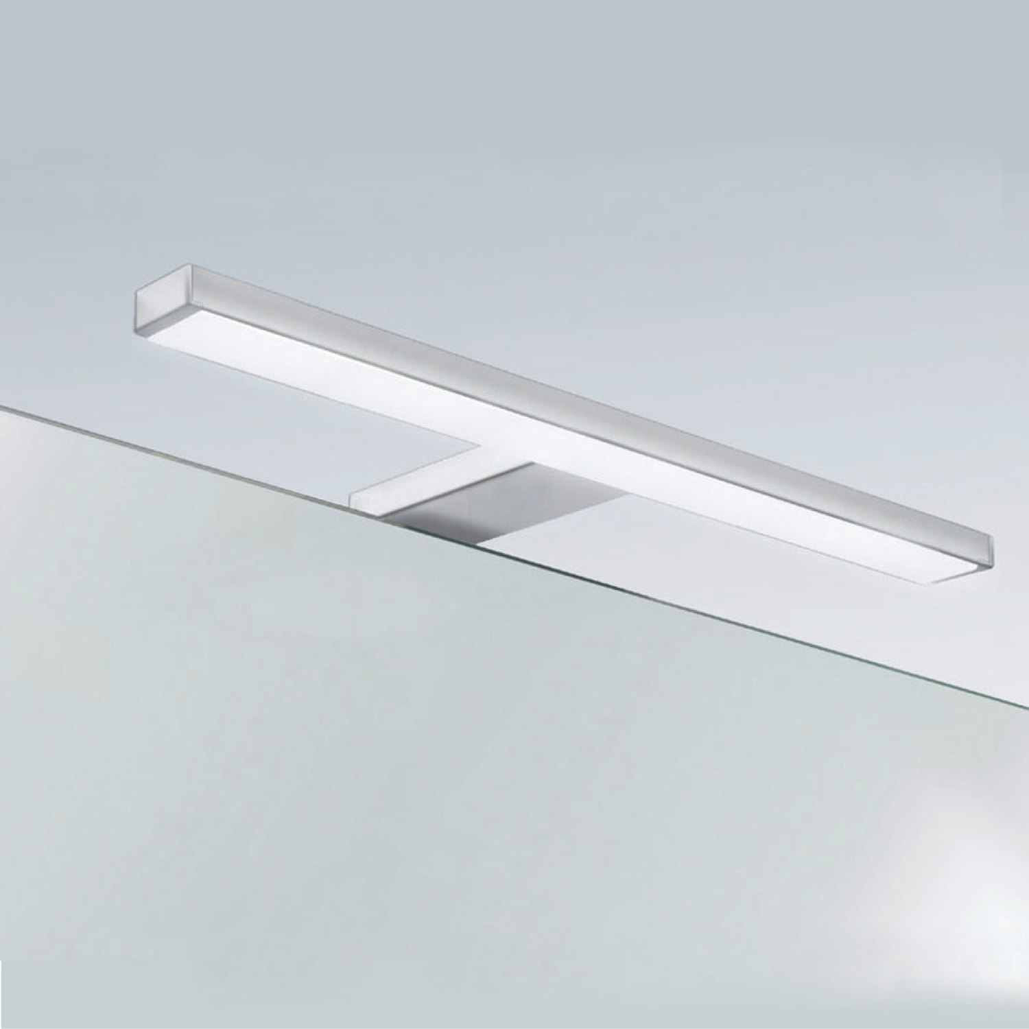 Светильник WIN DUE IP44 с трансф-м, теплый свет, хром Светильник WIN DUE IP44 с трансф-м, теплый свет, хром